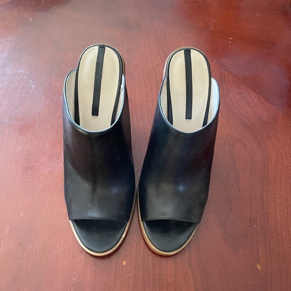 Zara Shoes - Zara mules with crock hells